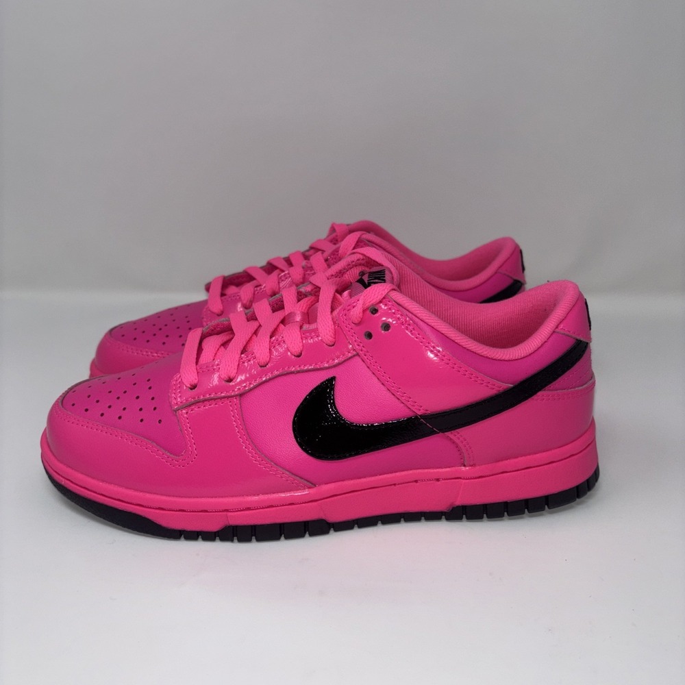 Nike Womens Dunk Low "Pink Blast/Black" Size 7.5, IV2040-600